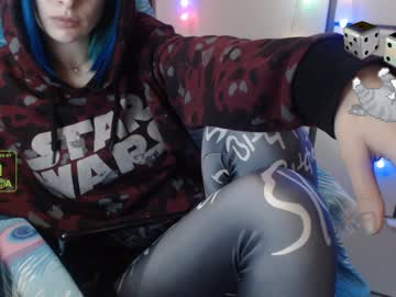 Two super hot babes strip on webcam