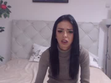 
		Inked brunette pornstar takes big cock inside her mouth
	